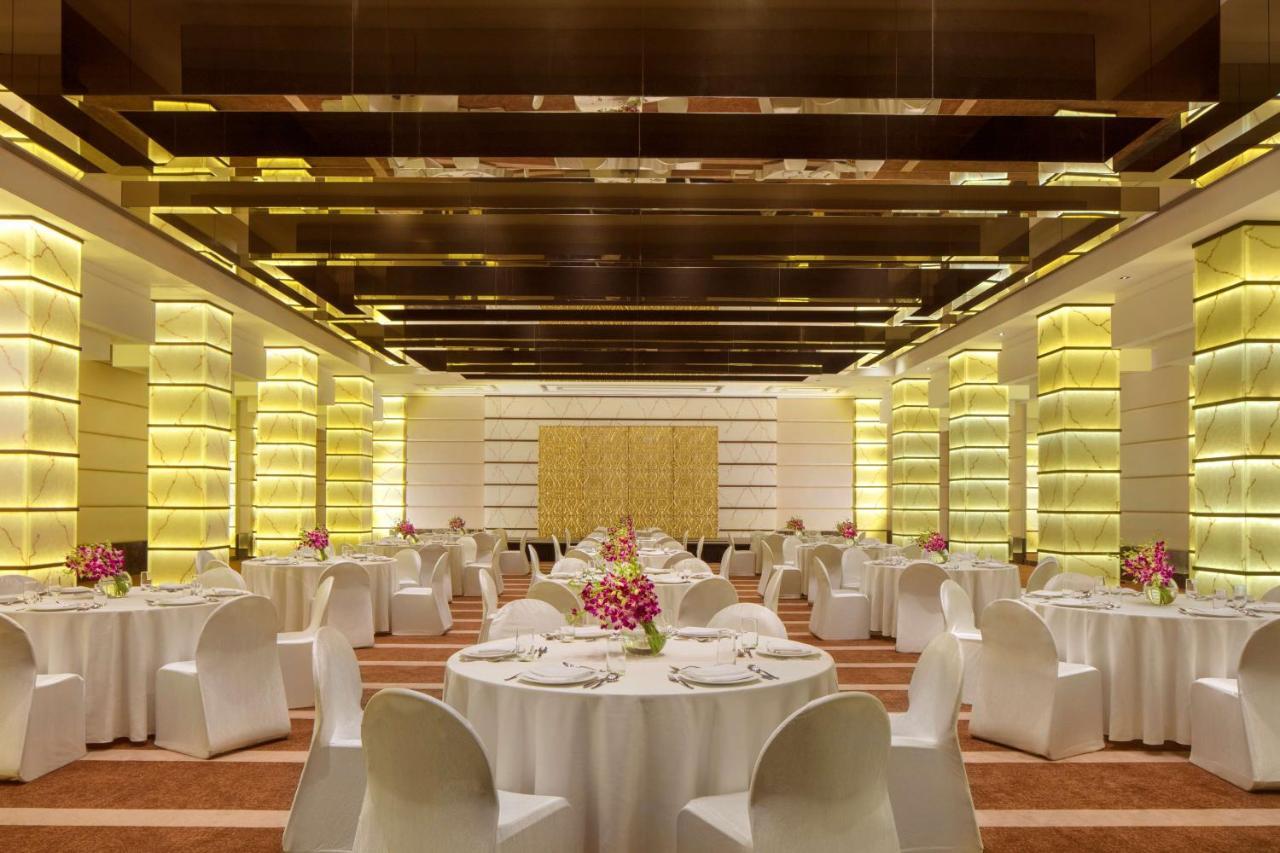Radisson Blu Atria Bengaluru Bangalore Exterior foto The Grand Ballroom